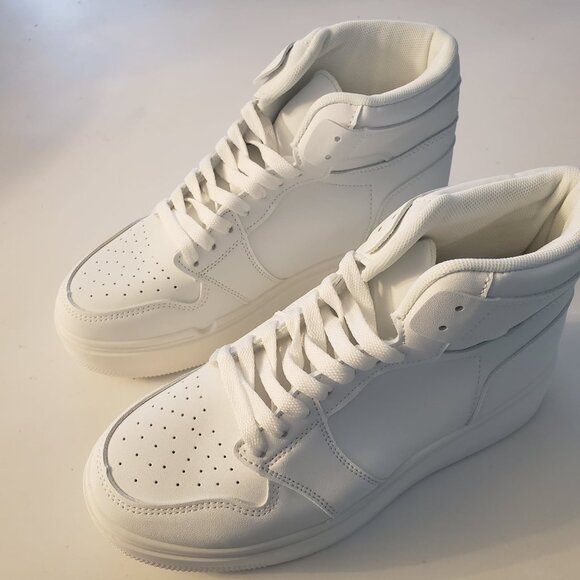 NWT Prettylittlething High Top Sole Chunky Platform Sneakers White Size 6 - Picture 3 of 3